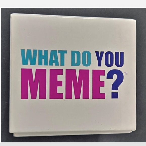 Party Game Adults Unisex WHAT DO YOU MEME? Card Fun 2019 - Picture 13 of 14